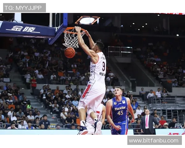 西安滑板队防守策略分析与比赛表现评估探讨